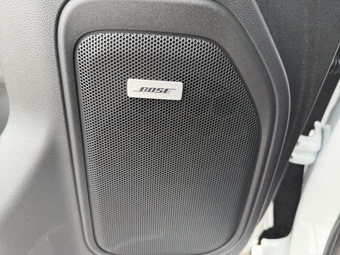 Used 2021 Chevrolet Silverado 1500 LT Trail Boss w/ Convenience Package II image 28