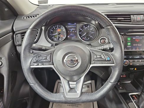 Used 2019 Nissan Rogue SV w/ Sun & Sound Touring Package AWD/4WD image 15