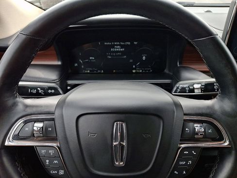 Used 2023 Lincoln Nautilus Reserve w/ Equipment Group 201A image 20