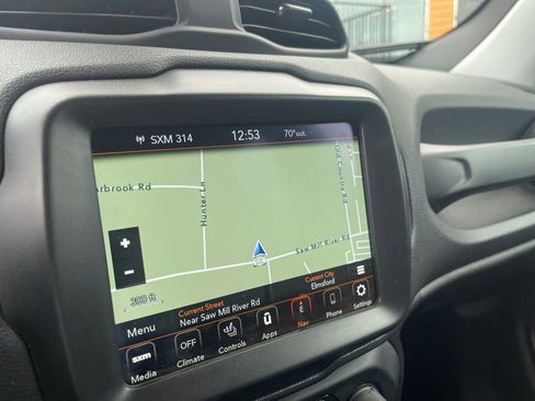 Used 2022 Jeep Renegade Limited AWD/4WD image 4