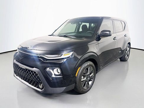Used 2020 Kia Soul EX FWD image 3