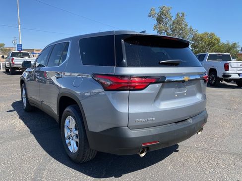 Used 2023 Chevrolet Traverse LS FWD image 15
