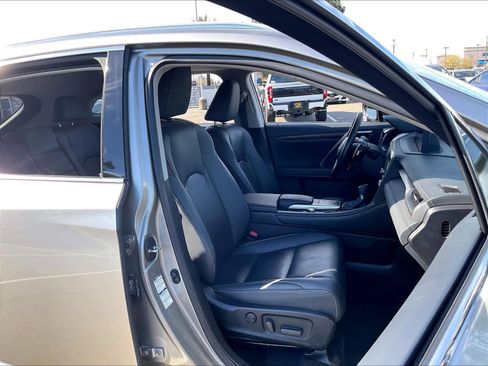 Used 2022 Lexus RX 450h AWD w/ Premium Package image 10