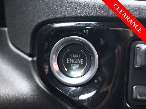 Used 2025 Chevrolet Silverado 2500 ZR2 w/ Technology Package image 22