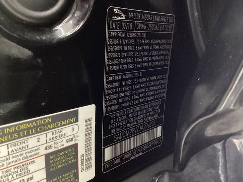 Used 2018 Jaguar F-PACE S image 53