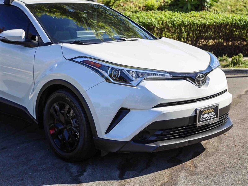 Used 2019 Toyota C-HR LE FWD image 9