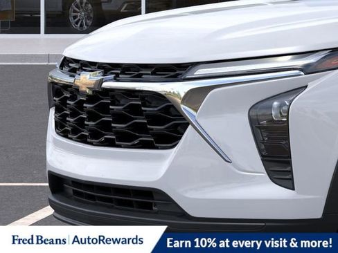 New 2026 Chevrolet Trax LS w/ Driver Confidence Package FWD image 17