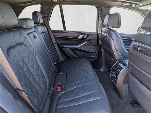 Used 2025 BMW X5 xDrive40i AWD/4WD image 21