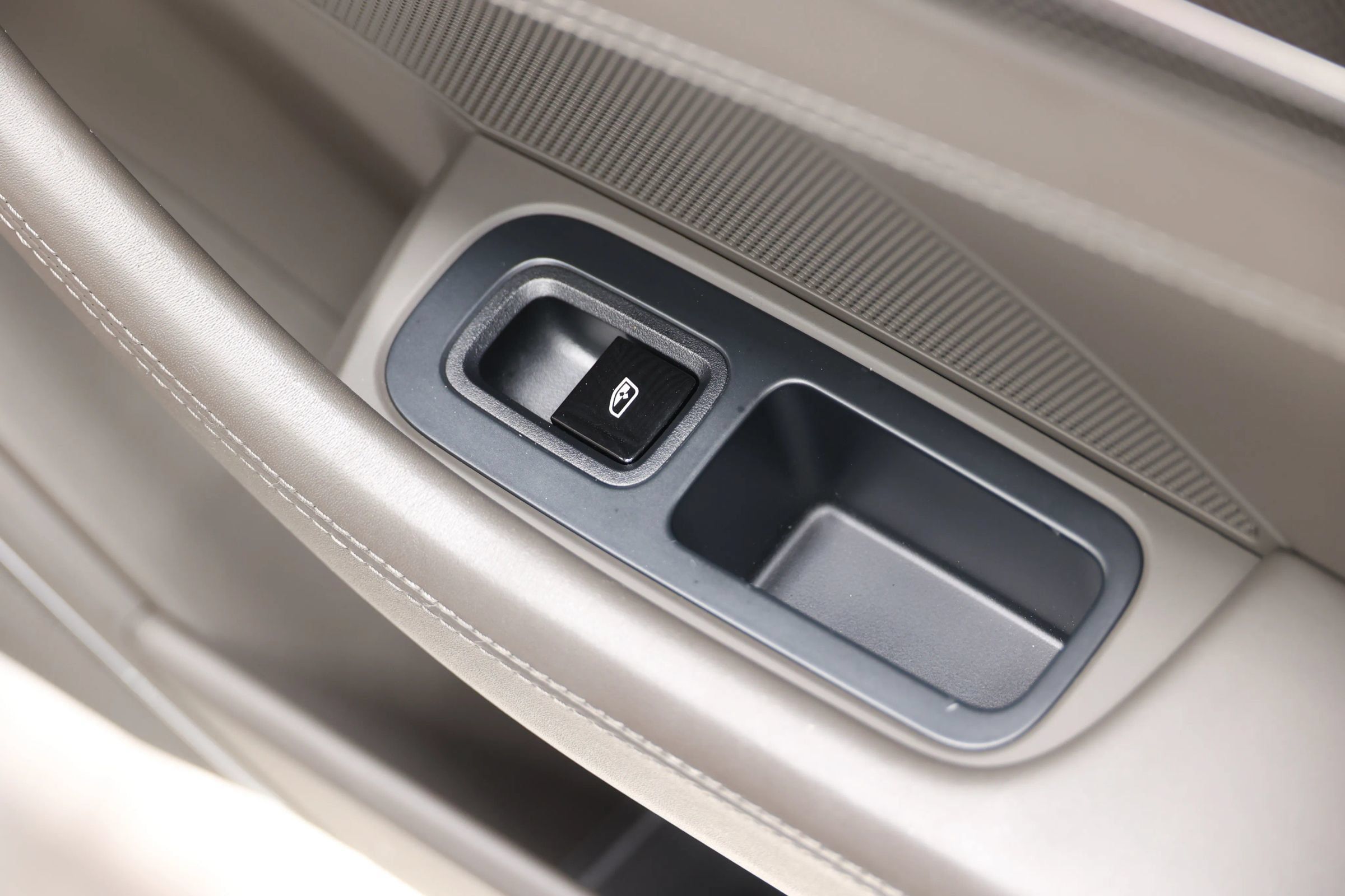 Used 2021 Porsche Panamera Turbo S w/ Premium Package AWD/4WD image 94