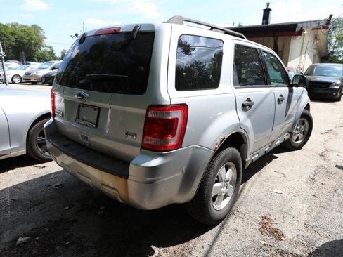 Used 2011 Ford Escape XLT FWD image 6