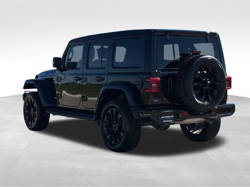 Used 2022 Jeep Wrangler Unlimited Sahara AWD/4WD image 27