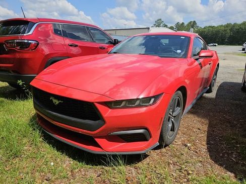Used 2024 Ford Mustang Coupe RWD image 2