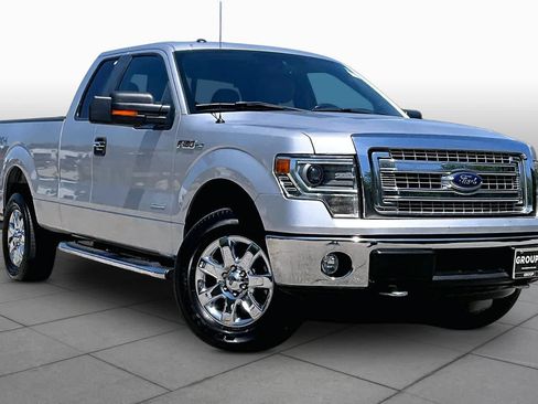 Used 2014 Ford F150 XLT w/ Equipment Group 302A Luxury AWD/4WD image 2