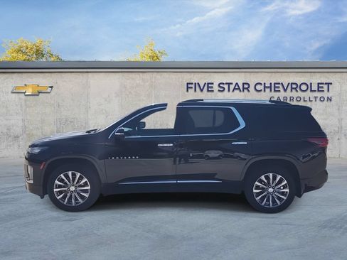 Used 2023 Chevrolet Traverse Premier w/ LPO, Cargo Package FWD image 5