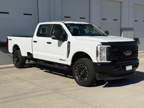 Used 2024 Ford F350 XL w/ 360-Degree Camera Package AWD/4WD image 8