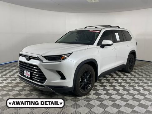 Used 2024 Toyota Grand Highlander AWD image 1