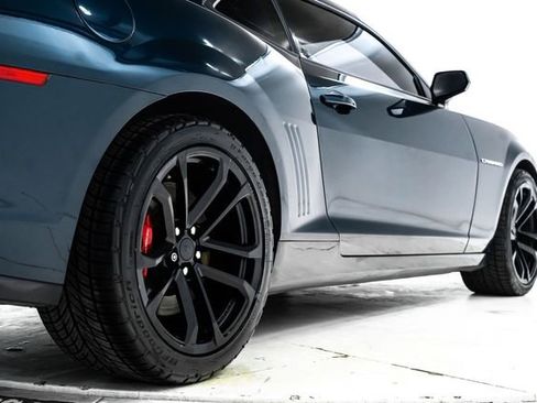 Used 2015 Chevrolet Camaro SS w/ SS Performance Package image 13