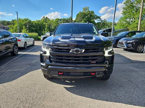 Used 2022 Chevrolet Silverado 1500 LT Trail Boss w/ Convenience Package II AWD/4WD image 2