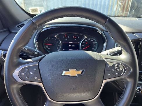 Used 2023 Chevrolet Traverse LT image 31