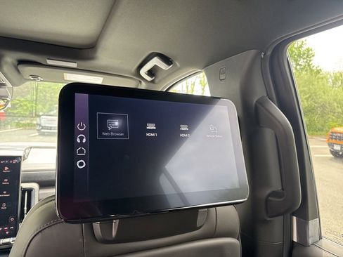 New 2026 GMC Yukon AT4 Ultimate w/ LPO, Floor Liner Package AWD/4WD image 60