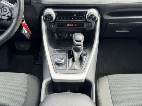 Used 2024 Toyota RAV4 LE AWD/4WD image 16