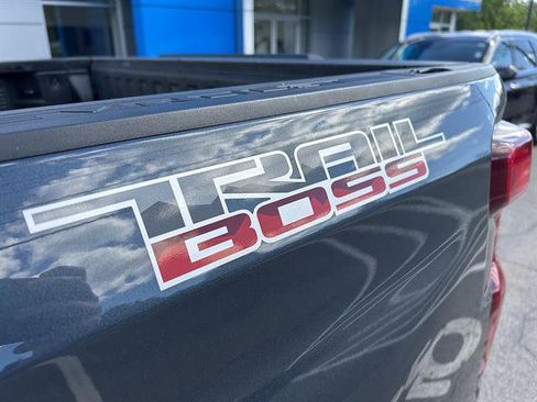 Used 2020 Chevrolet Silverado 1500 LT Trail Boss w/ Convenience Package AWD/4WD image 34