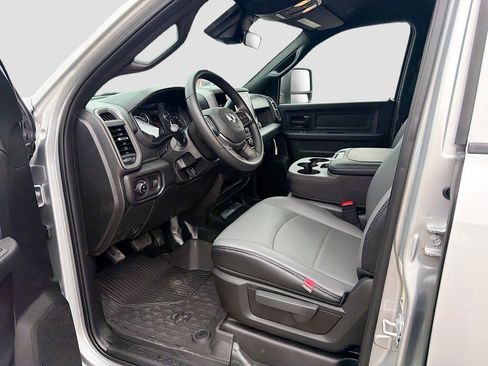 New 2026 RAM 3500 Tradesman AWD/4WD image 24