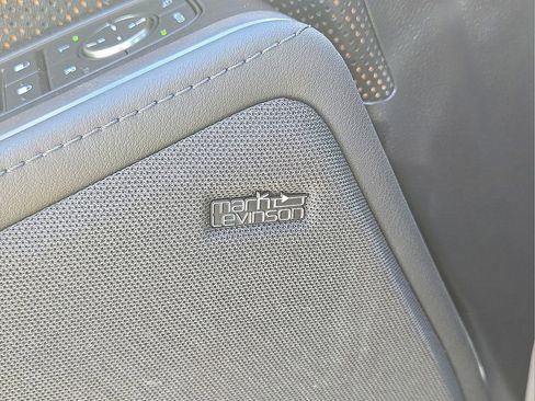 Used 2024 Lexus GX 550 w/ Accessory Package (Z1) image 24