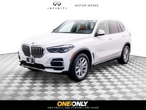 Used 2023 BMW X5 xDrive40i w/ Premium Package AWD/4WD image 1