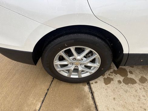 Used 2024 Chevrolet Equinox LT FWD image 26