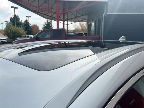 Used 2023 Nissan Murano Platinum w/ Cargo Package image 23