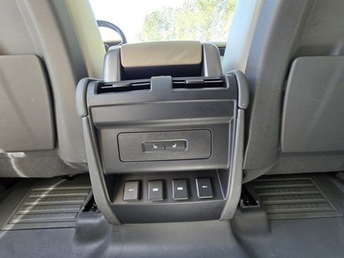 Used 2020 Land Rover Defender 110 HSE image 41