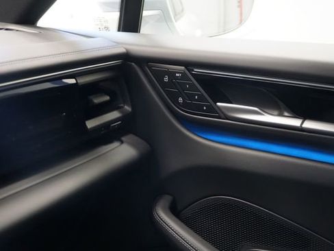 New 2026 Porsche Macan 4S Electric image 22