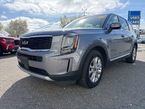 Used 2022 Kia Telluride LX image 1