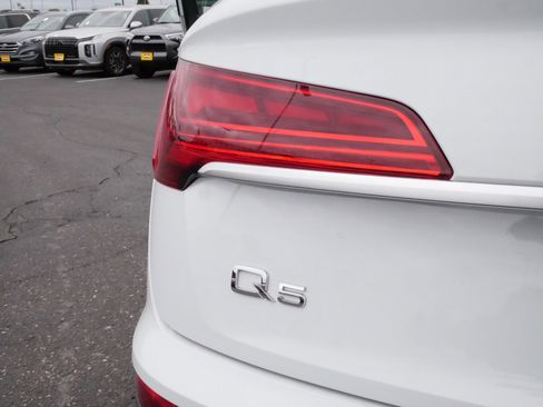 Used 2021 Audi Q5 2.0T Premium Plus w/ Premium Plus Package AWD/4WD image 17