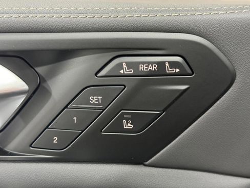 New 2026 BMW X7 xDrive40i image 28