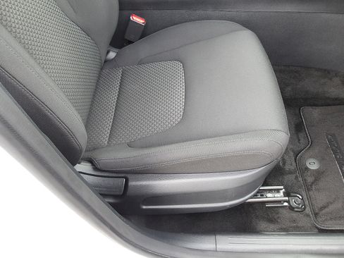Used 2023 Kia Sportage LX AWD/4WD image 11