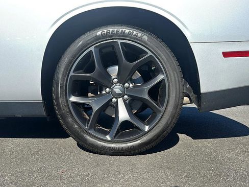 Used 2020 Dodge Challenger SXT w/ Blacktop Package image 17