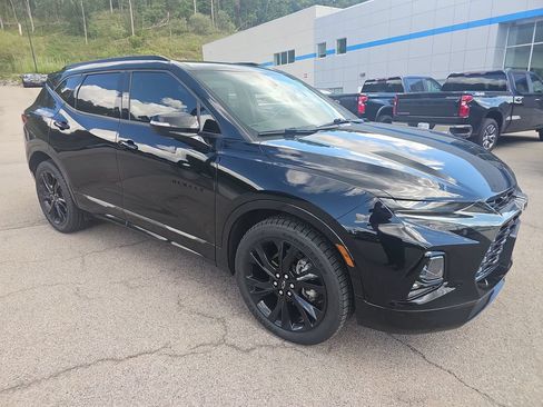 Used 2022 Chevrolet Blazer RS w/ Enhanced Convenience Package FWD image 3