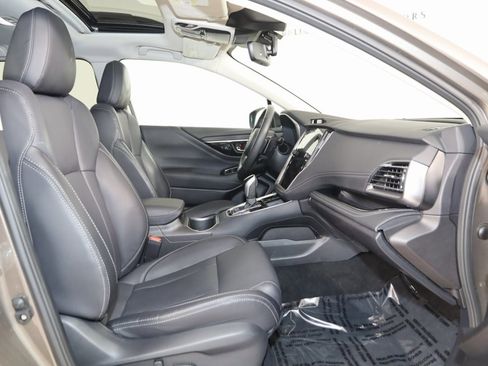 Used 2023 Subaru Outback Limited image 13