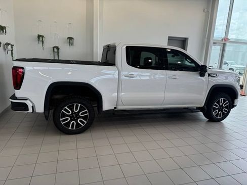 Certified 2023 GMC Sierra 1500 AT4 w/ Technology Package AWD/4WD image 40