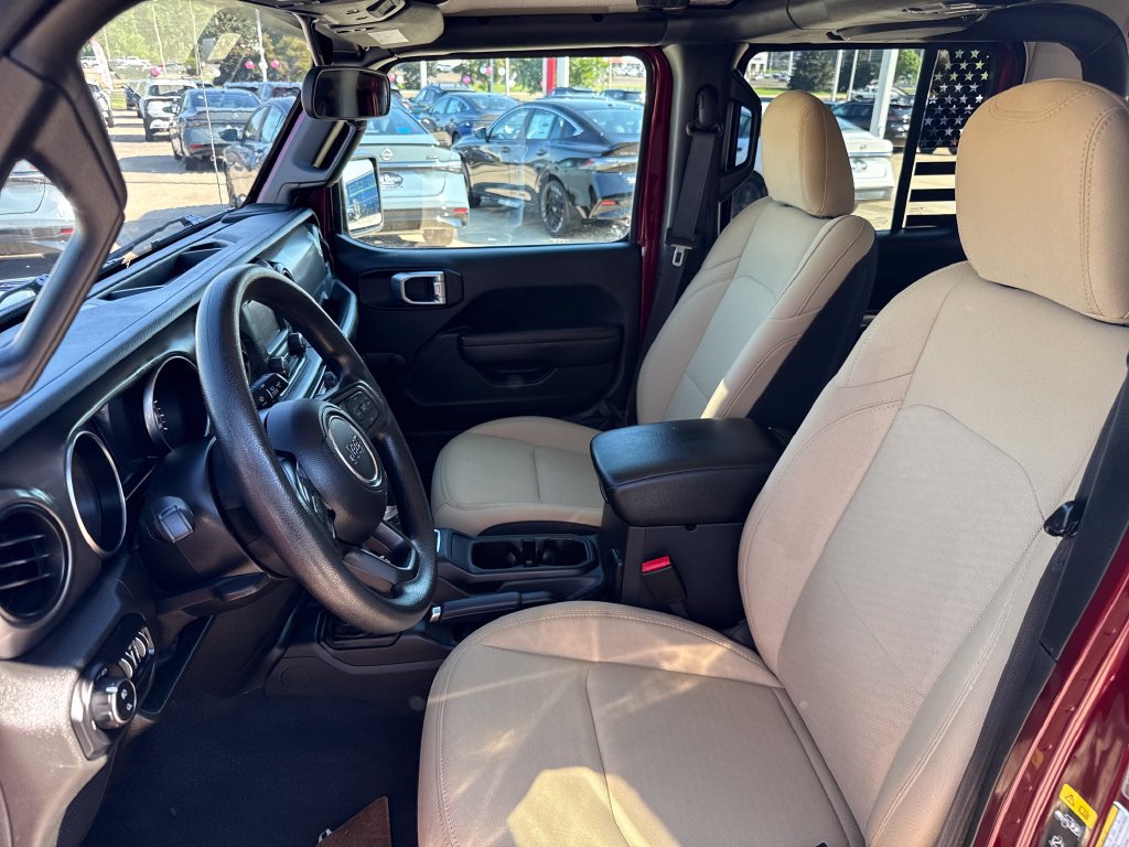 Used 2021 Jeep Gladiator Sport AWD/4WD image 28