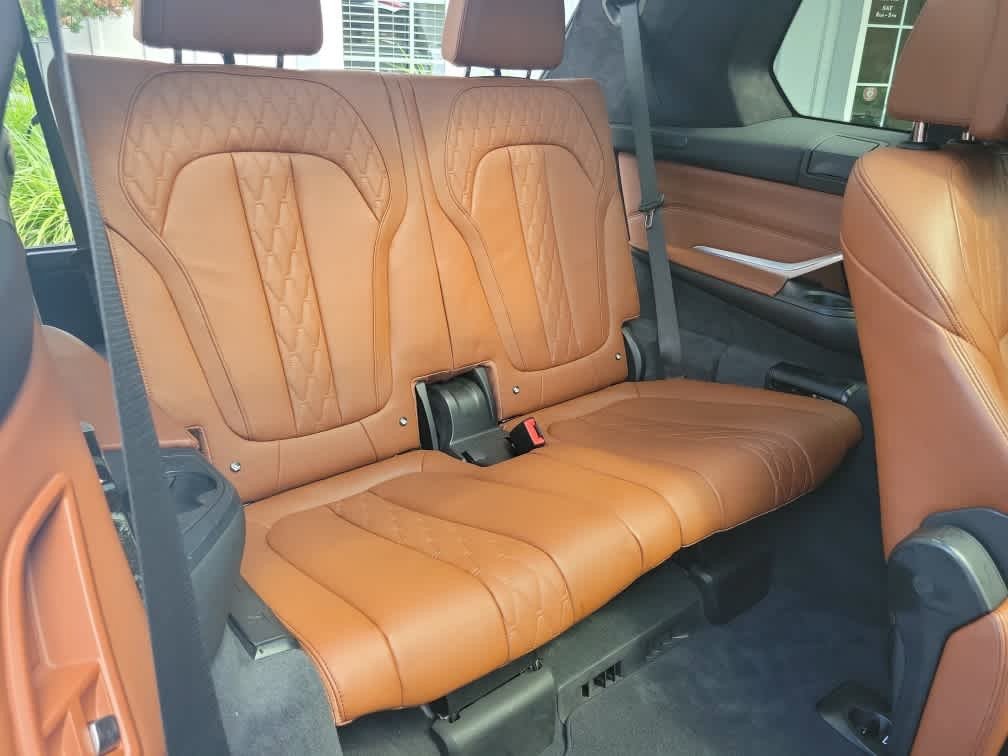 Used 2019 BMW X7 xDrive50i w/ M Sport Package AWD/4WD image 32
