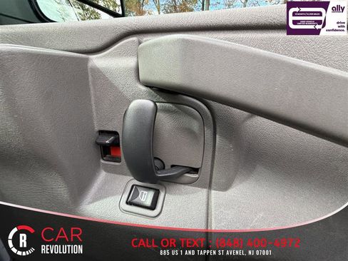 Used 2017 Chevrolet Express 3500 LT w/ LT Preferred Equipment Group RWD image 36