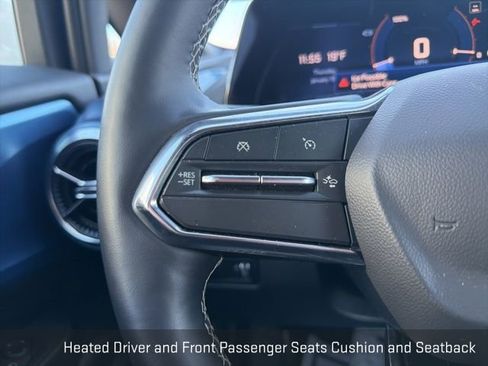 Used 2025 Chevrolet Equinox EV LT w/ Convenience Package image 36