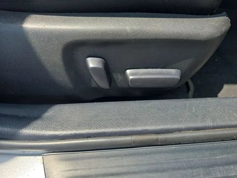 Used 2015 Toyota Camry XSE FWD image 44