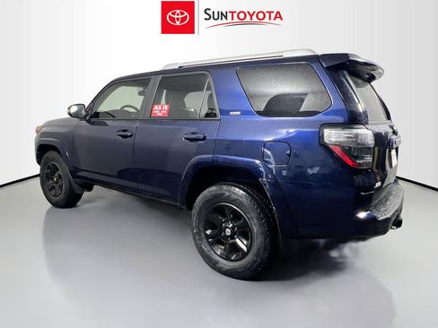 Used 2018 Toyota 4Runner SR5 Premium image 6