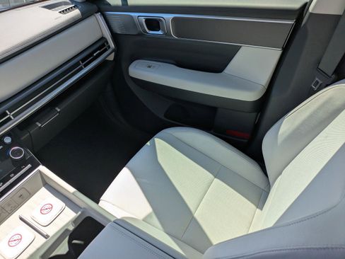 New 2026 Hyundai Santa Fe SE FWD image 16
