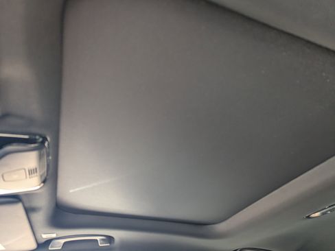 Used 2023 BMW 330i Sedan w/ Driving Assistance Package image 31