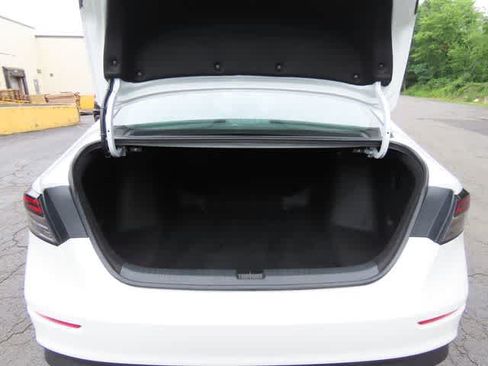 Used 2024 Honda Accord EX image 10